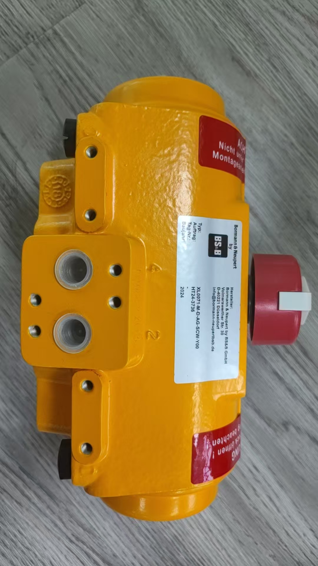 1760147317687629.jpg BS&B5.jpg