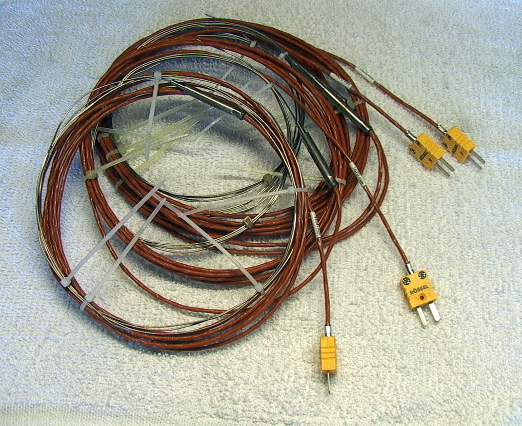 1774834331122827.jpg s-l1200.jpg